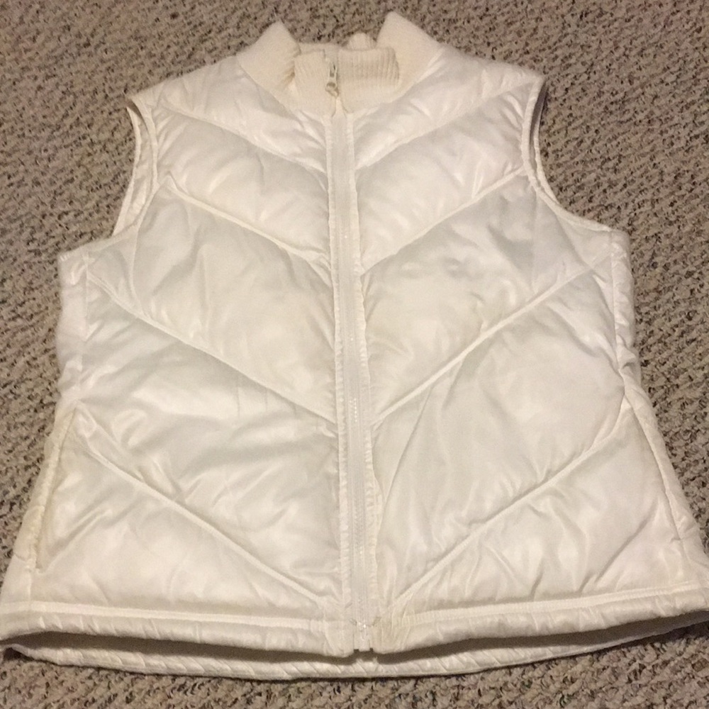 Cream Puffer Vest